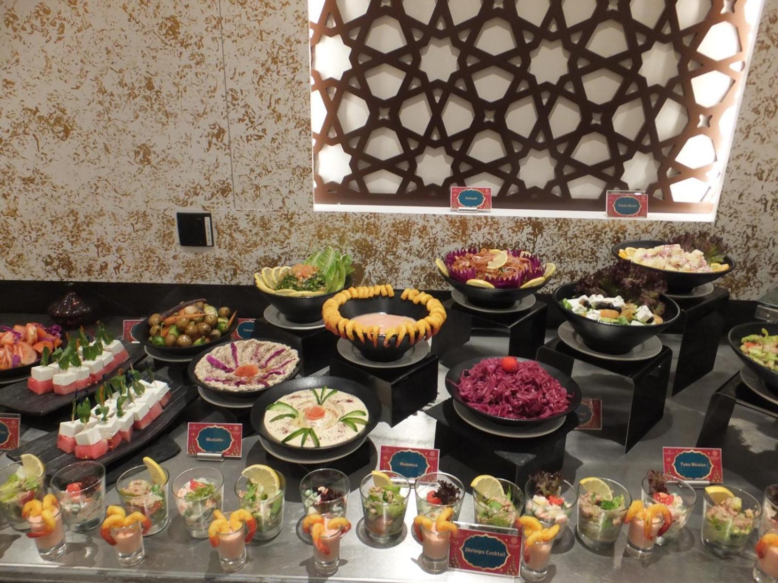 Royal Concorde Hotel & Suite ดูไบ ภายนอก รูปภาพ