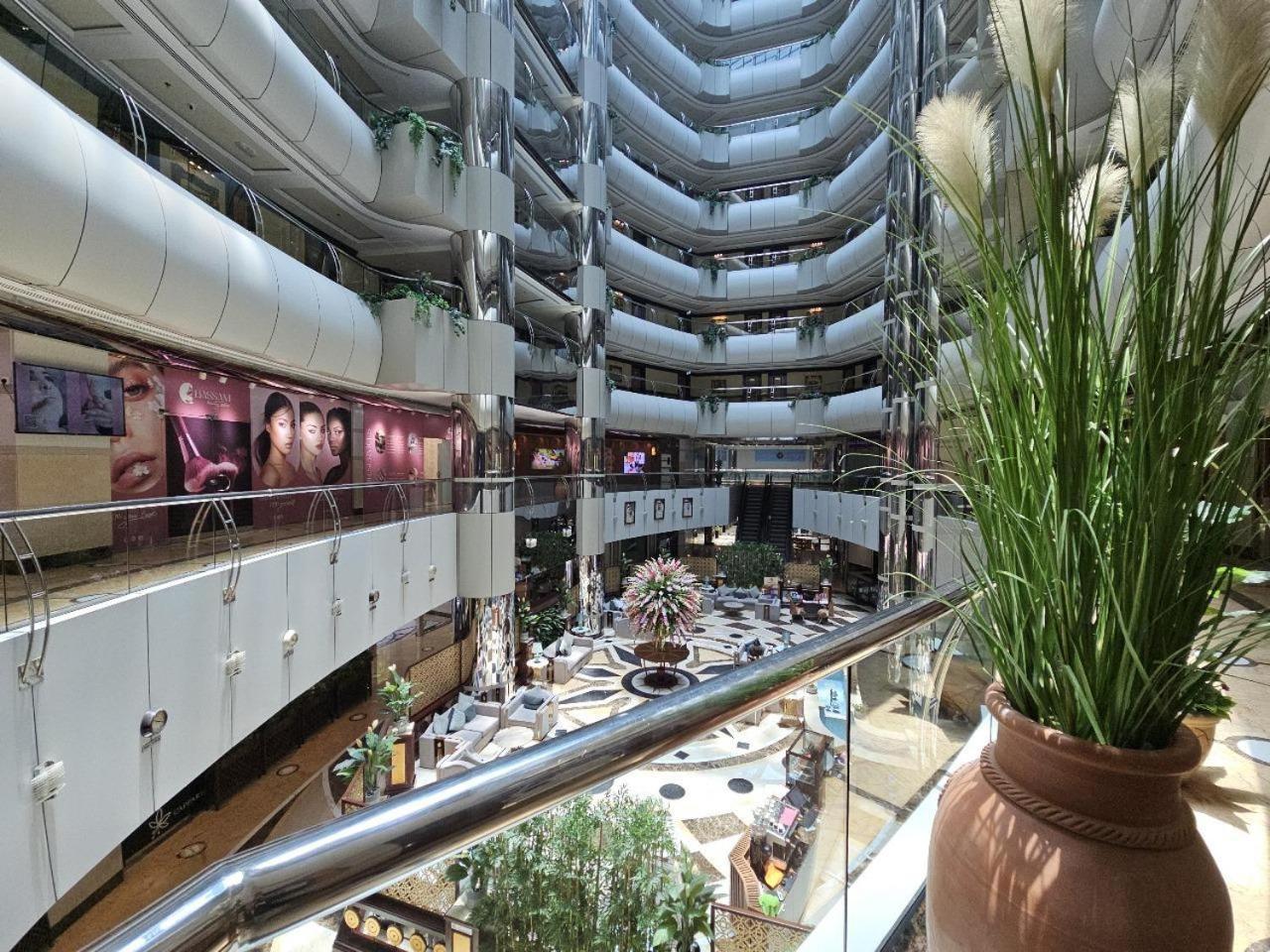 Royal Concorde Hotel & Suite ดูไบ ภายนอก รูปภาพ