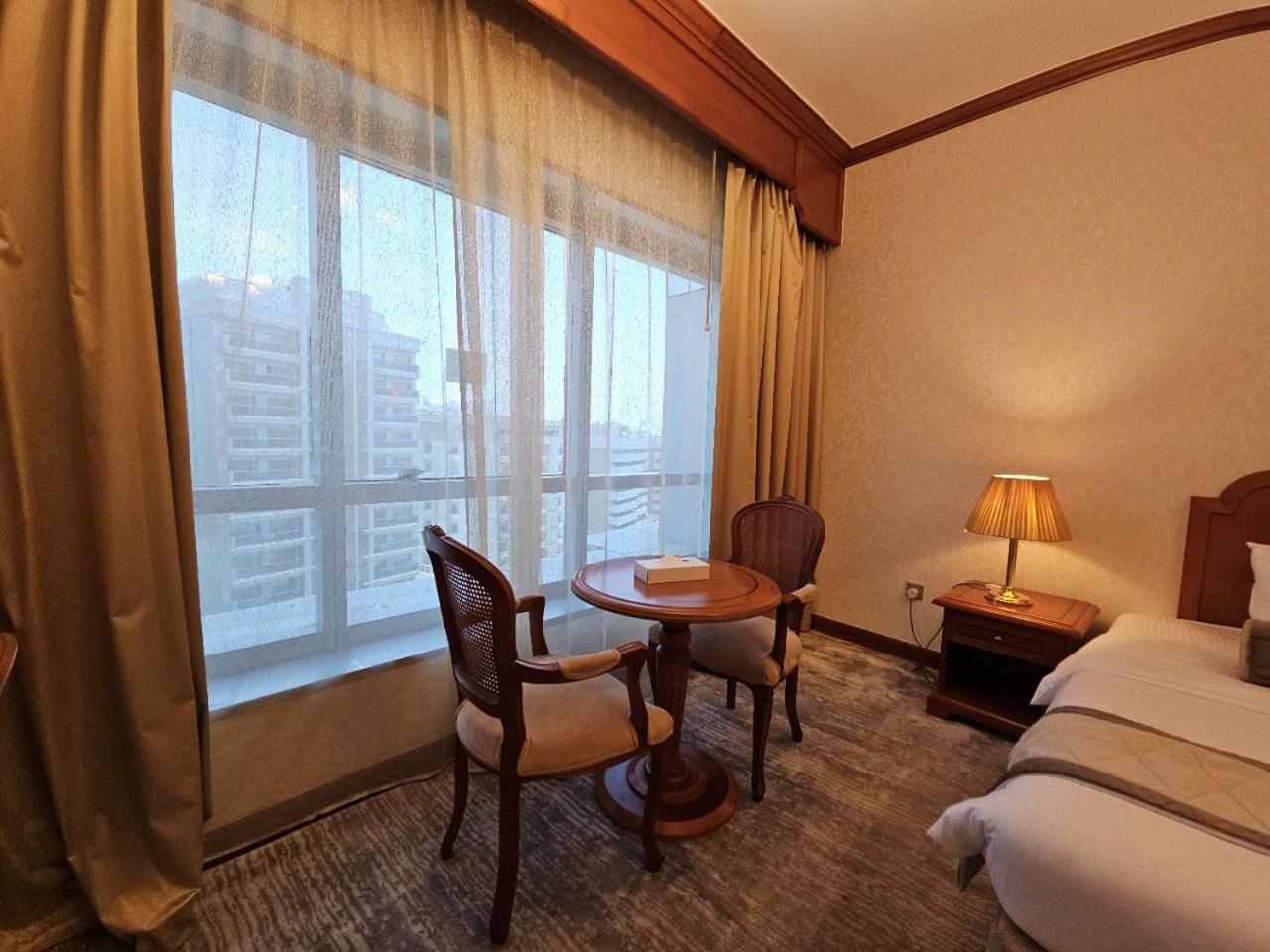 Royal Concorde Hotel & Suite ดูไบ ภายนอก รูปภาพ