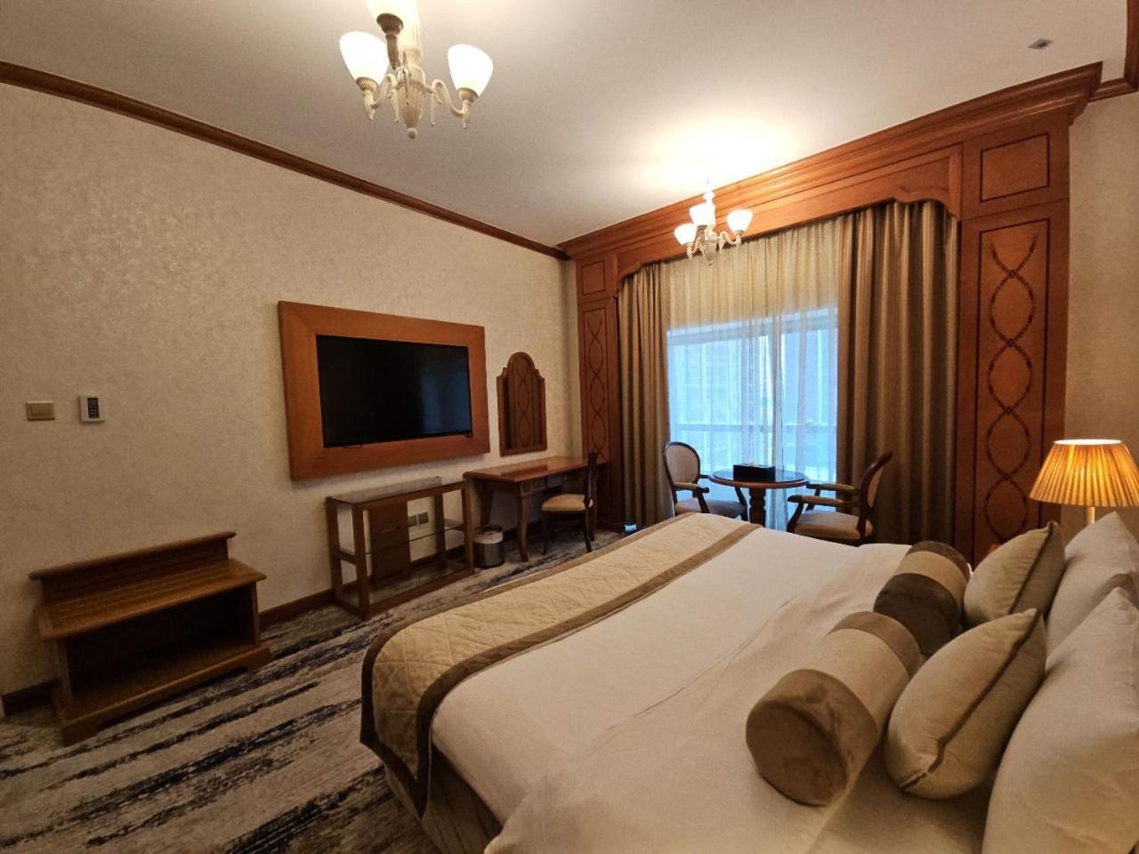 Royal Concorde Hotel & Suite ดูไบ ภายนอก รูปภาพ